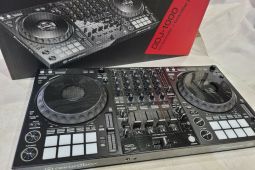 Pioneer DDJ-1000 DJ Controller pro Rekordbox