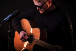 Ahoj sháním hráče na cajon